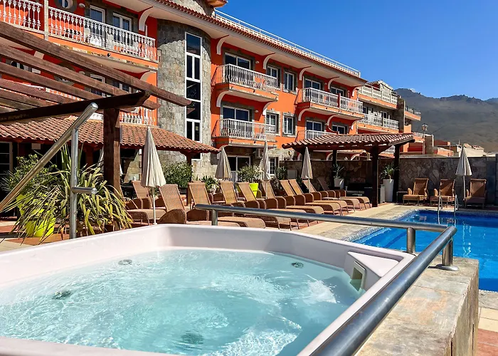 La Aldea Suites